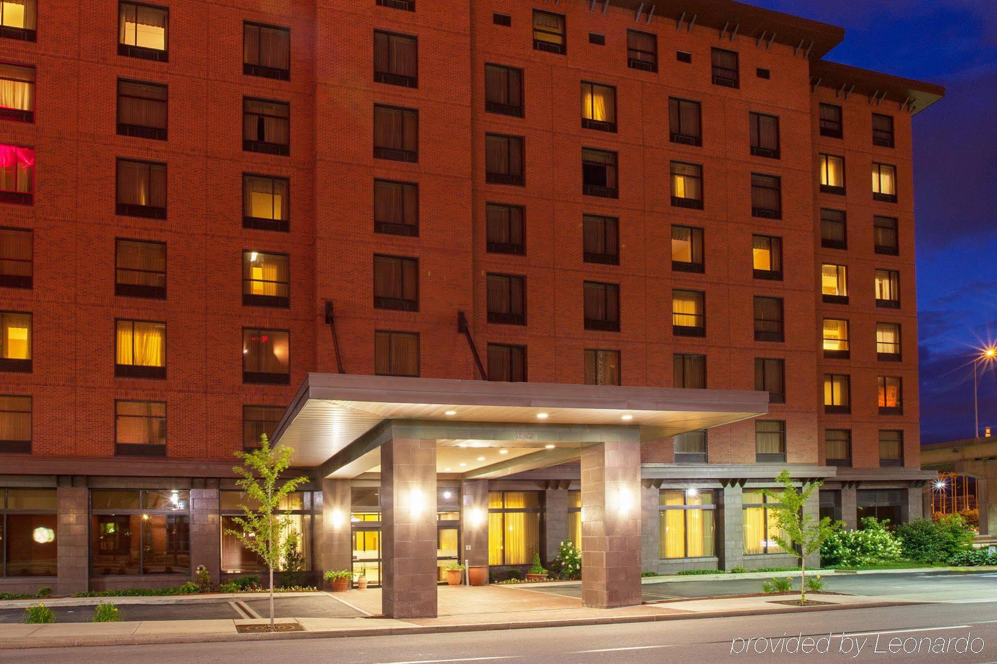 匹兹堡市区希尔顿恒庭旅馆&套房酒店 外观 照片
